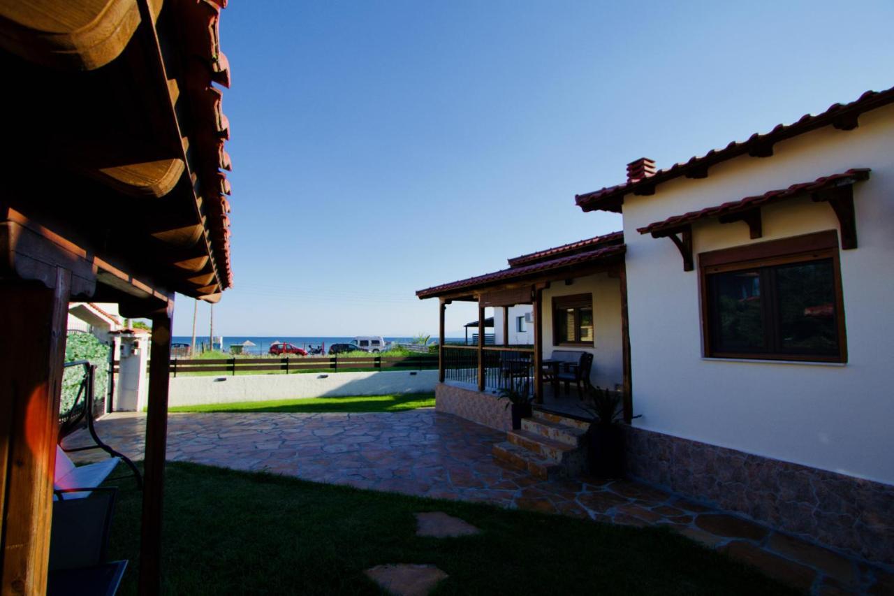 Enalio Beach House Nea Kallikrateia Eksteriør billede